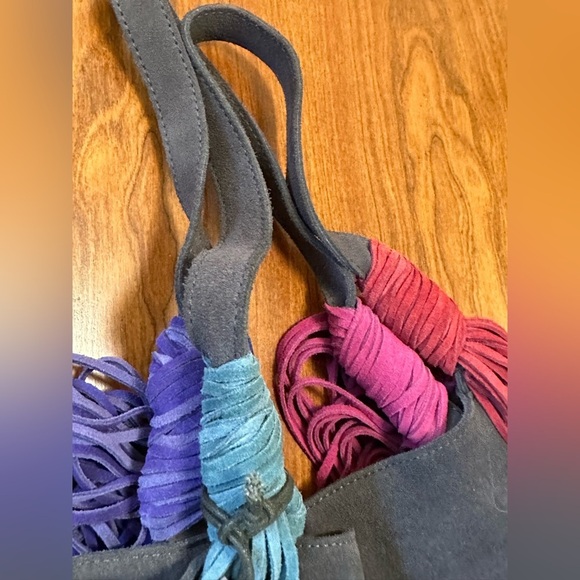 NWOT Monserat De Lucca Leather Bucket Bag w/ Bright Tassels - Anthro Exclusive - Picture 4 of 7